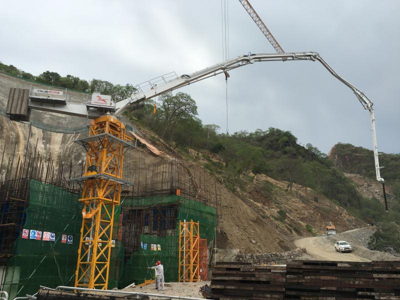 塔身式液壓布料機(jī) 塔身式液壓布料機(jī)