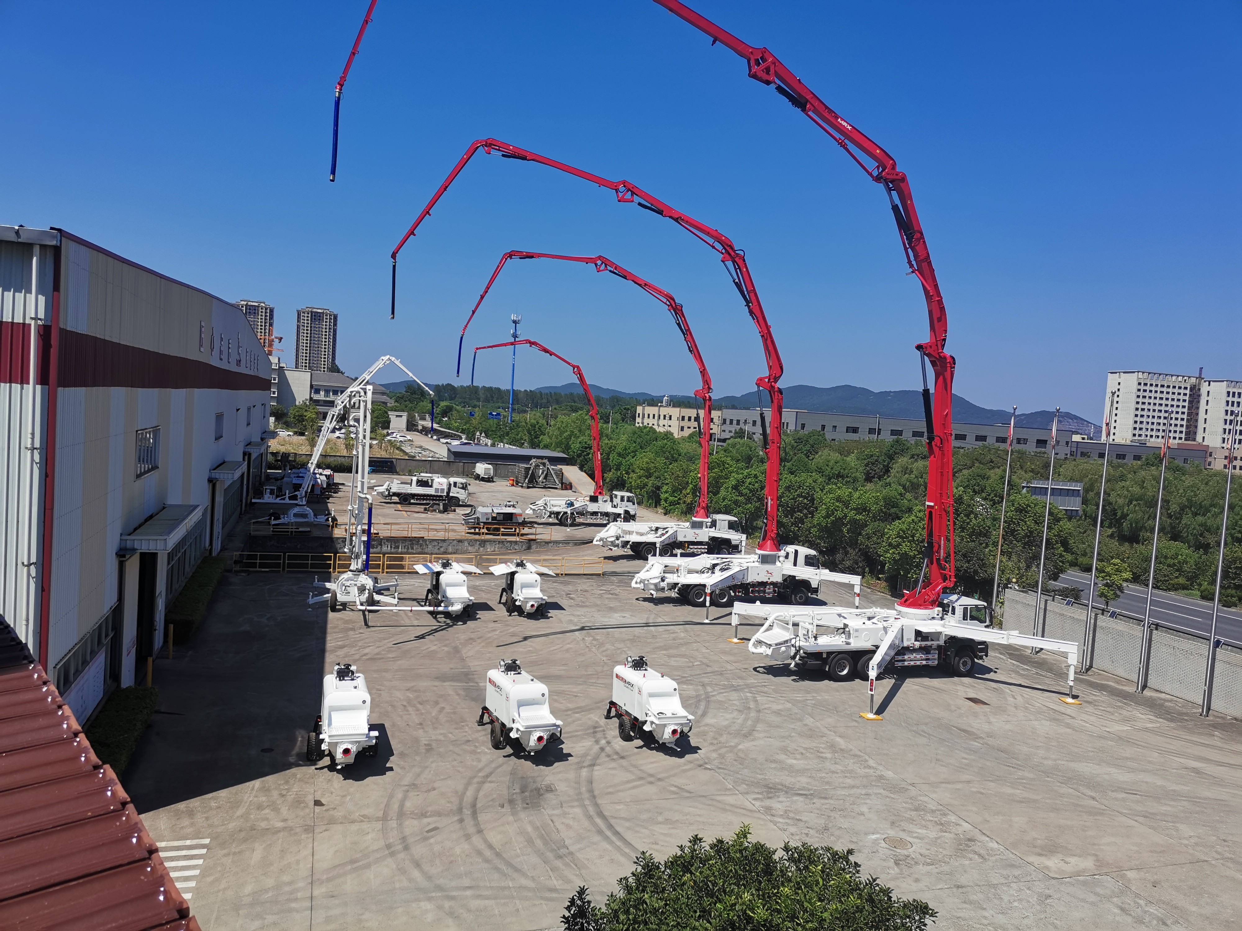 混凝土泵車(chē) 混凝土泵車(chē)