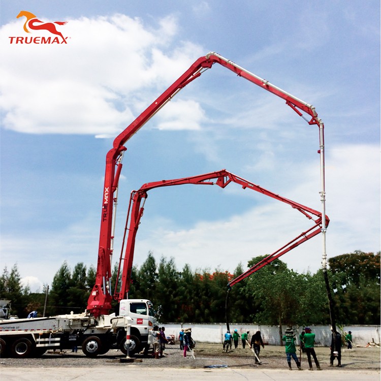 混凝土泵車(chē) 混凝土泵車(chē)